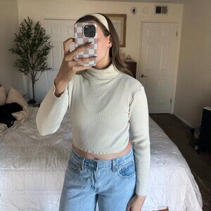 Cropped Turtleneck